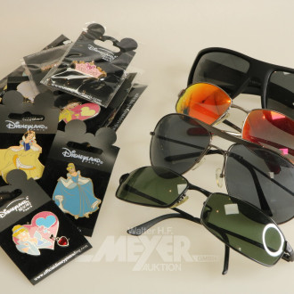 Konvolut Pins 'Disney Prinzessinnen' u. 4 Sonnenbrillen, u.a. Ray-Ban