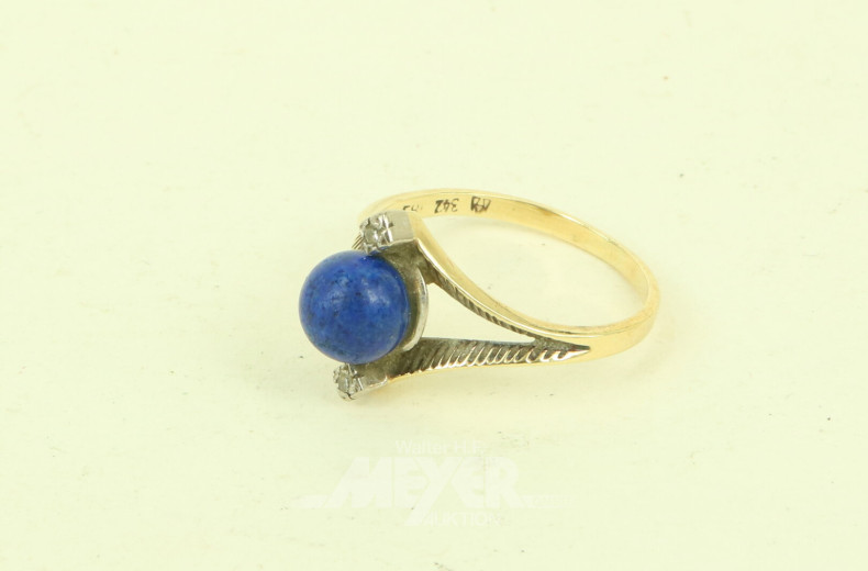 Ring mit 2 kl. Brillanten u. 1 Lapislazuli-Kugel