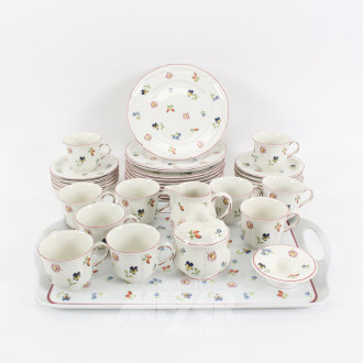 Porz.-Kaffeeservice mit passendem Tablett, ca. 35 Teile