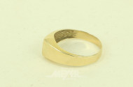 Ring mit 3 kl. Brillanten