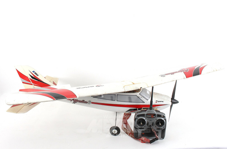 Modellflugzeug inkl. FB