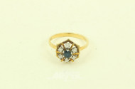 Damenring mit 1 Saphir u. 6 kl. Brillanten