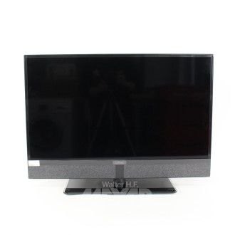 Smart-TV mit Fernbedienung u. Netzkabel