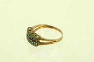 Ring mit 8 Farbsteinen