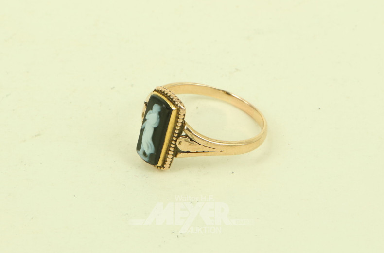 Ring mit Kamee