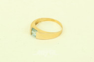 Ring mit 1 Aquamarin