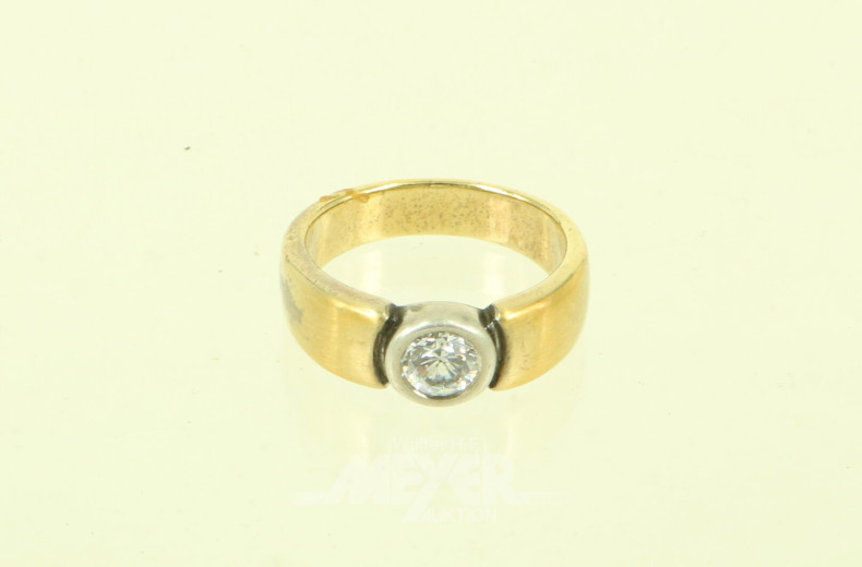 Silberring mit Farbstein