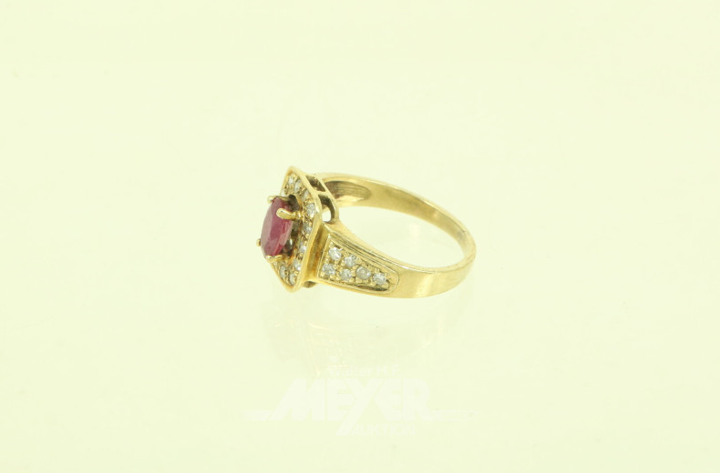 Ring mit 1 Rubien u.kl. Brillanten