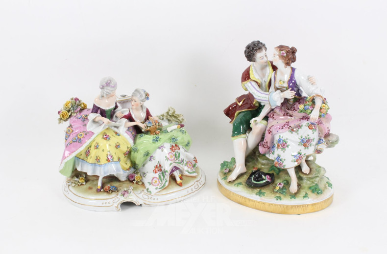 2 Porzellanfigurenpaare 'Liebespaar' u. 'Damen beim Lesen'