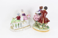 2 Porzellanfigurenpaare 'Liebespaar' u. 'Damen beim Lesen'