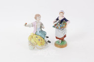 2 Porzellanfiguren 'Knabe mit Sichel u. Ernte' u. 'Blumenmädchen'