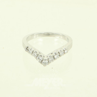 Kl. Ring, besetzt mit 8 kl. Brillanten