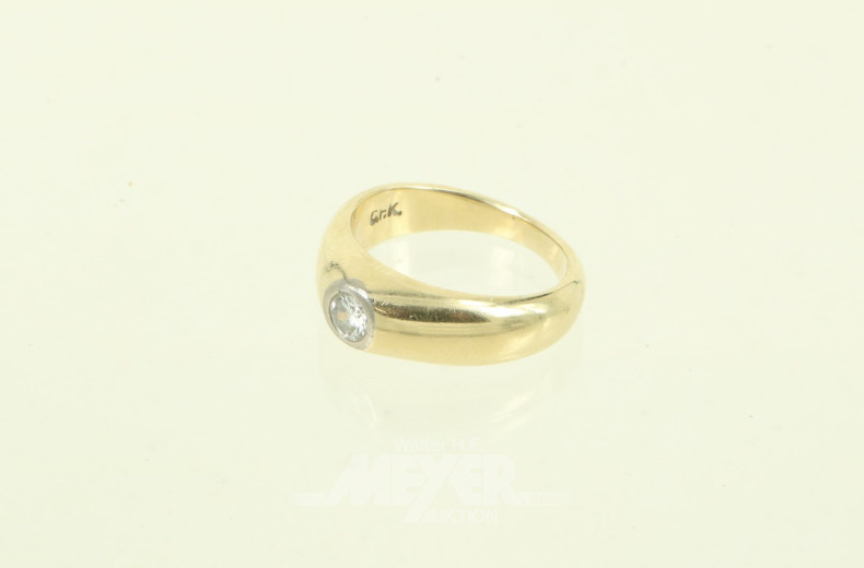 Kl. Solitärring, mit 1 kl. Brillant von ca. 0,20ct