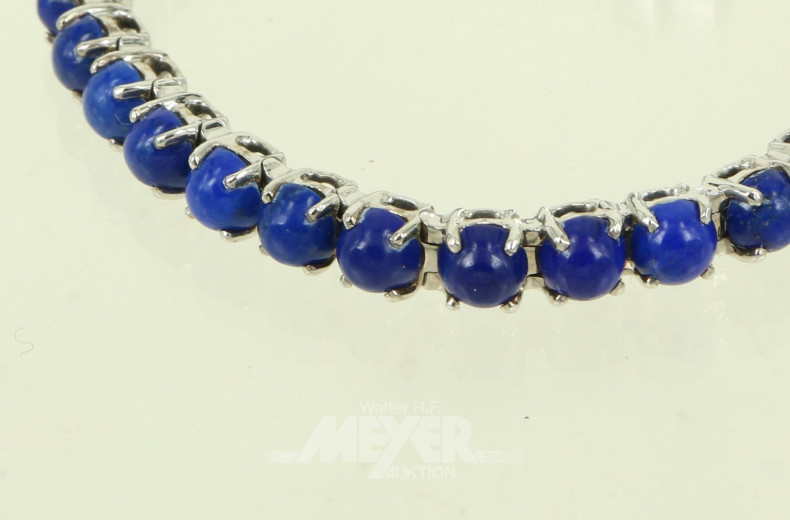 Armband, besetzt mit 33 kl. Lapislazuli-Cabochons