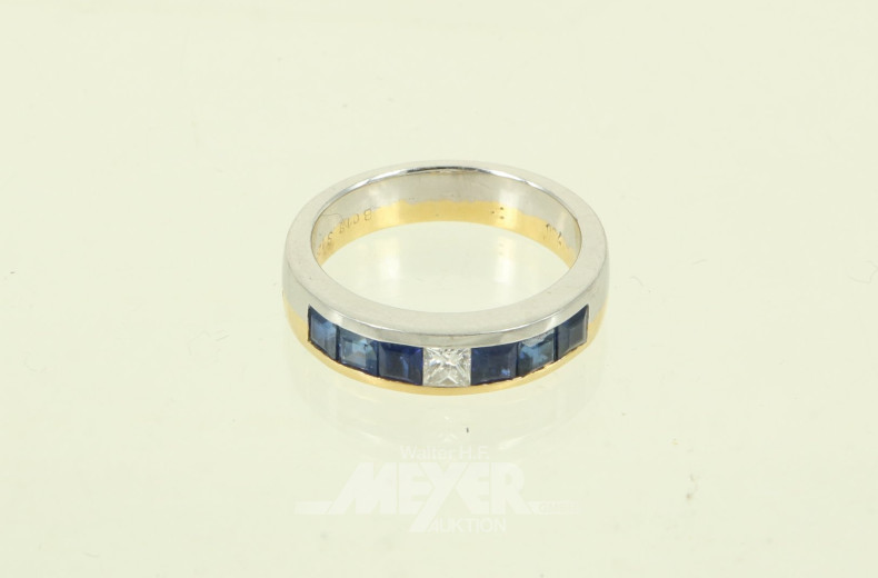 Ring, bicolor, mit 6 kl. Safir-Carrees u. 1 Diamant im Carree-Schliff