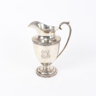 Henkelkrug mit Monogramm 'EB'