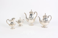 4-tlg. Kaffee- u. Teeservice, neuzeitlich, mit Rankendekor