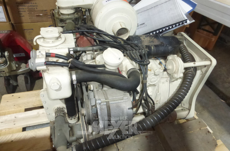 Marine-Innenbordmotor, inkl. Betriebsanleitung