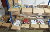 Posten div. Sprays und Pflegemittel, ua. synth. Kriechöle, Montagepaste, Molikote,