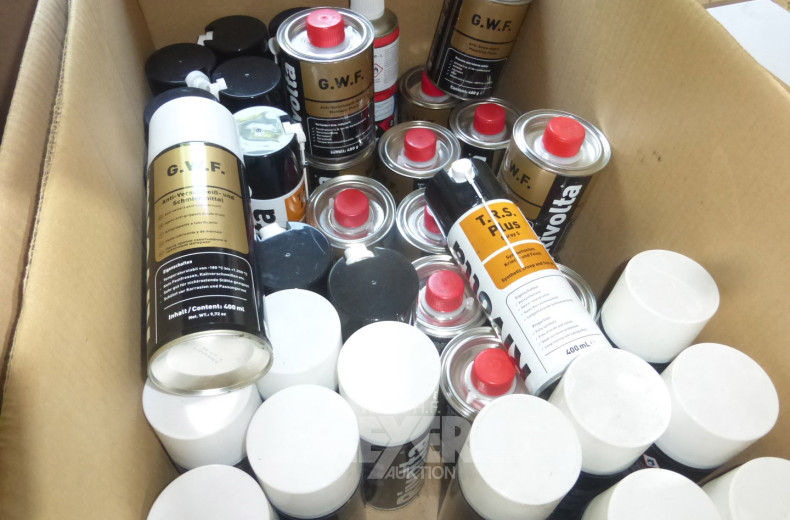 Posten div. Sprays und Pflegemittel, ua. synth. Kriechöle, Montagepaste, Molikote,