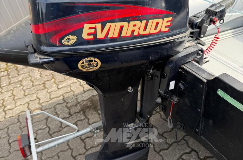 Schlauchboot ZODIAC m. Motor und Trailer