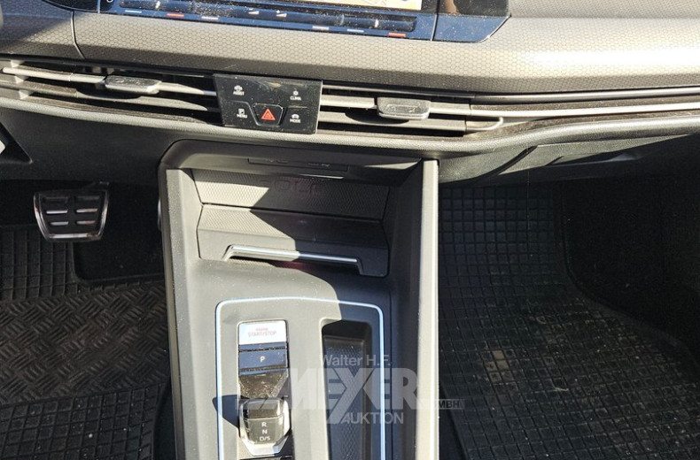 Volkswagen Golf 2.0 TDI SCR DSG GTD, reflexsilber metallic
