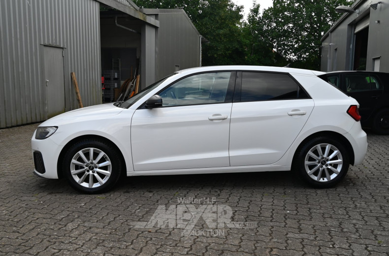 Audi A1 25 TFSI Sportback S tronic, cortina weiß