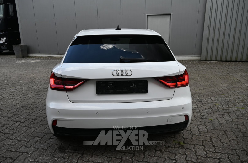 Audi A1 25 TFSI Sportback S tronic, cortina weiß