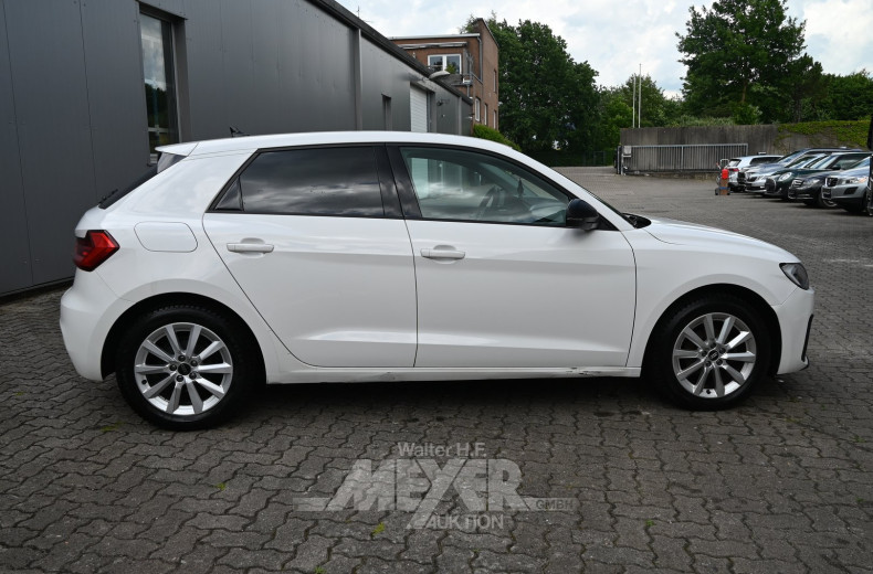 Audi A1 25 TFSI Sportback S tronic, cortina weiß