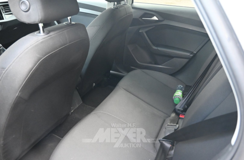 Audi A1 25 TFSI Sportback S tronic, cortina weiß