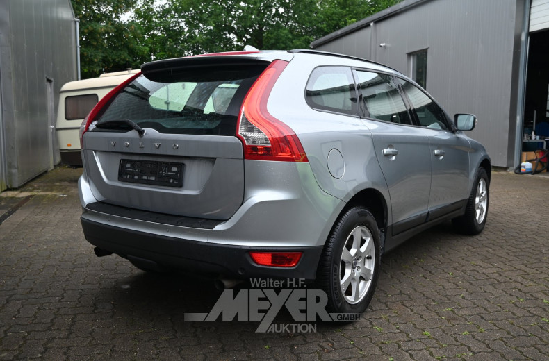 Volvo XC60 T5 Summum Powershifter, silber