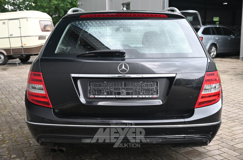 Mercedes-Benz C180 T-Modell, schwarz