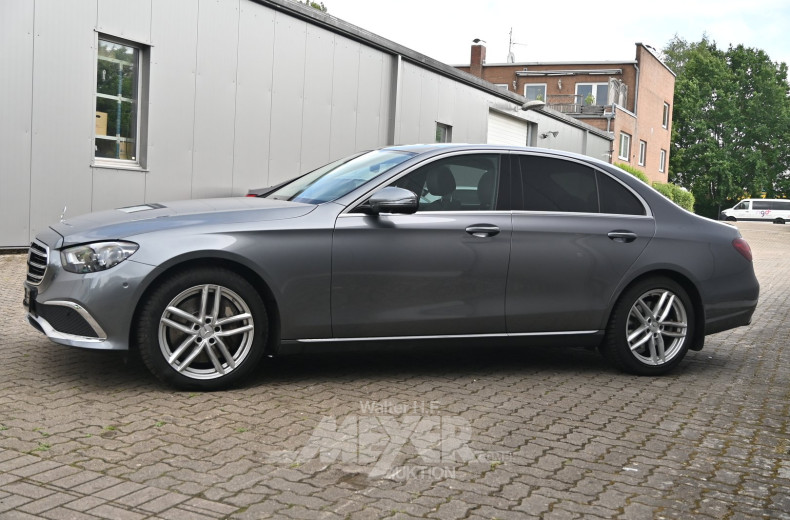 Mercedes-Benz E400d Limousine, silbergrau