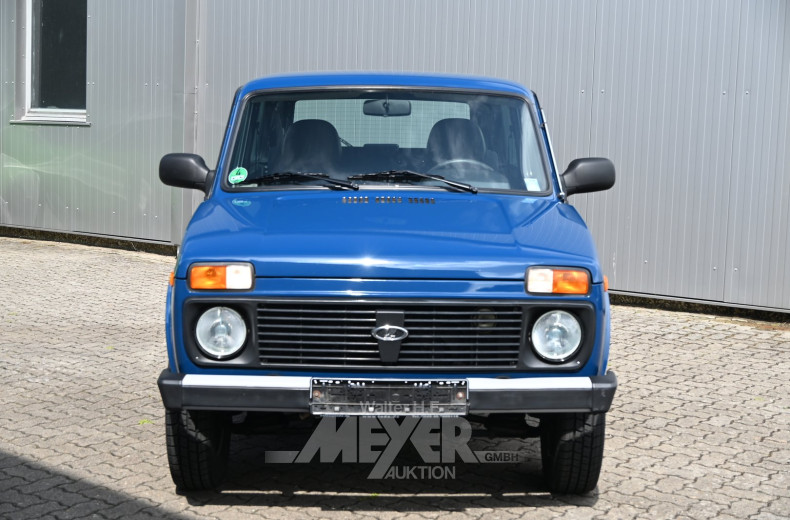 Lada Niva 4x4, blau