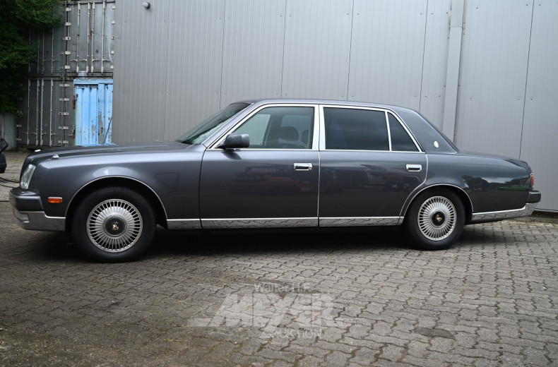 Toyota Century 5.0L V12
