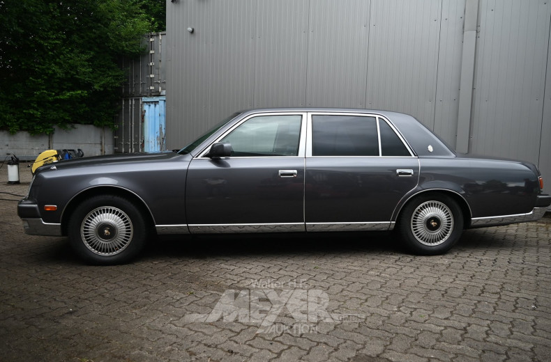 Toyota Century 5.0L V12