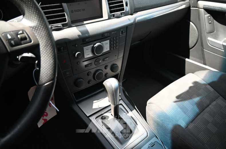 Opel Vectra 1.9L, silber