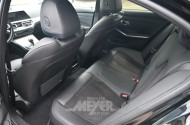 BMW 320d Aut. M Sport, black sapphire metallic