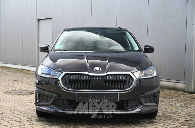 Skoda Fabia 1.0 TSI Ambition, black magic perleffekt