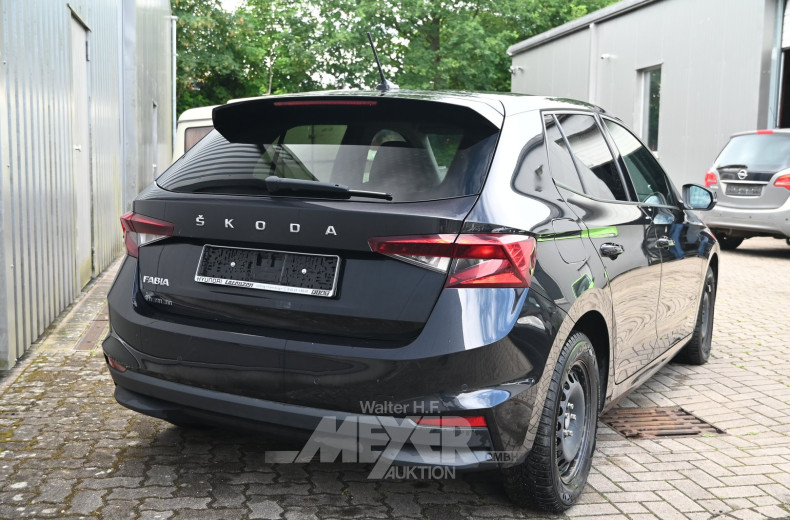 Skoda Fabia 1.0 TSI Ambition, black magic perleffekt