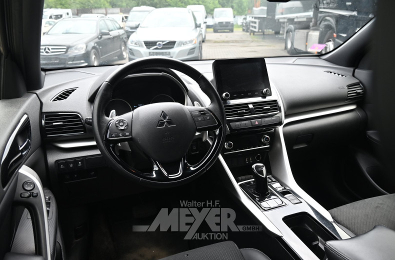 Mitsubishi Eclipse Cross Plug-In Hybrid 4WD Plus, platin grau