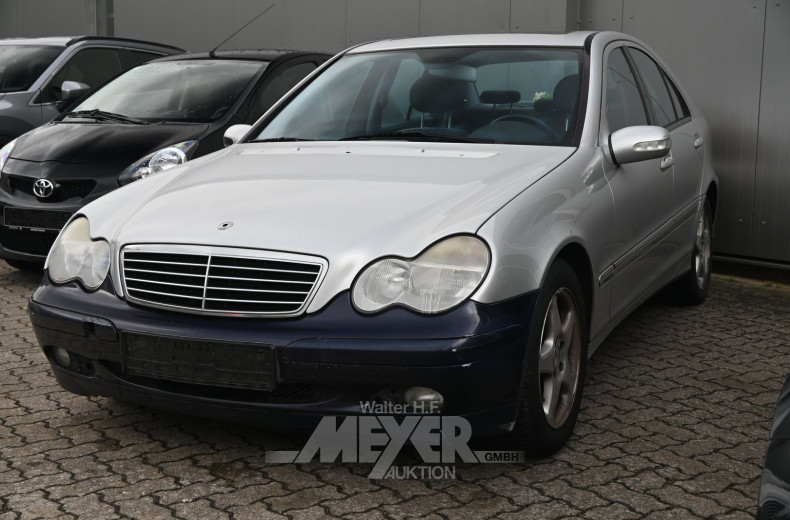 Mercedes-Benz C180 Avantgarde Limousine