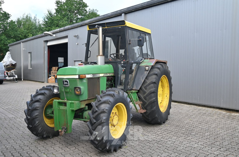 Ackerschlepper John Deere 2040 AS, Allrad