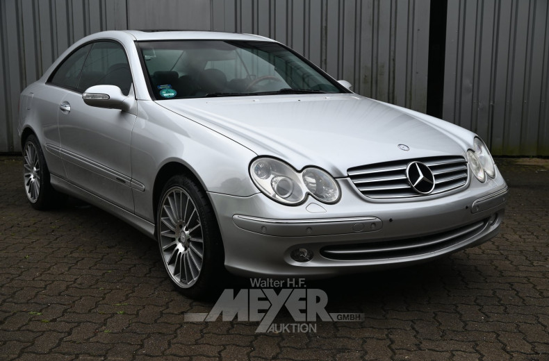 Mercedes-Benz CLK320 Elegance, silber metallic