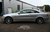 Mercedes-Benz CLK320 Elegance, silber metallic