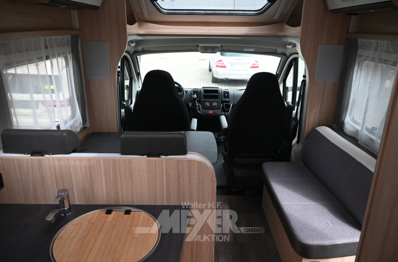 Wohnmobil Citroen / Capron mit Sunlightaufbau, teilintegriert