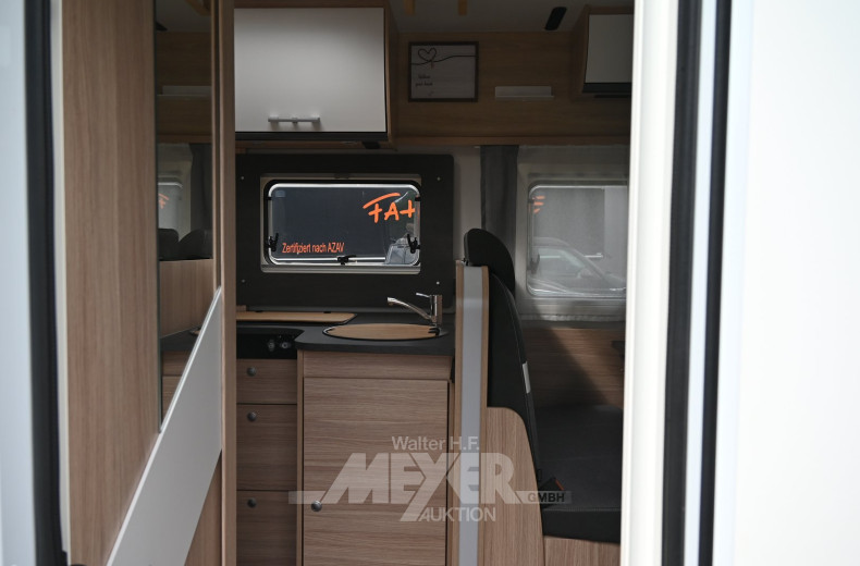 Wohnmobil Citroen / Capron mit Sunlightaufbau, teilintegriert