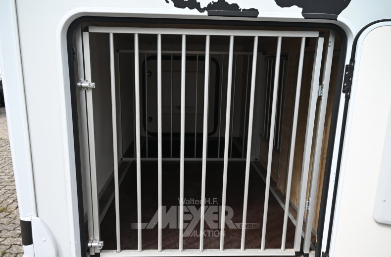 Wohnmobil Citroen / Capron mit Sunlightaufbau, teilintegriert