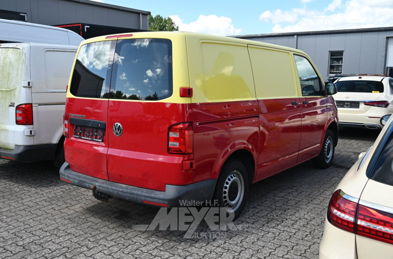 Volkswagen T6 Transporter, teilfoliert, gelb/rot
