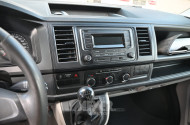 Volkswagen T6 Transporter, teilfoliert, gelb/rot